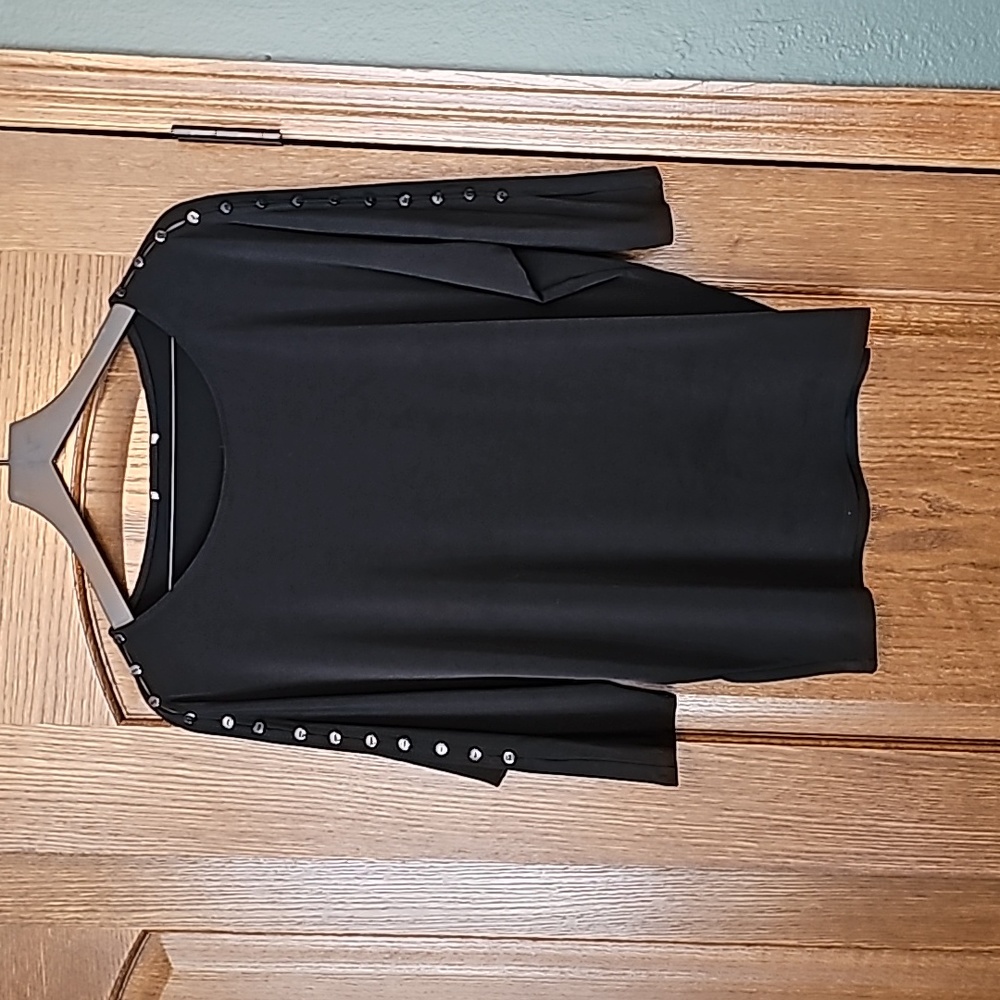 Business casual black 3/4 sleeve blouse